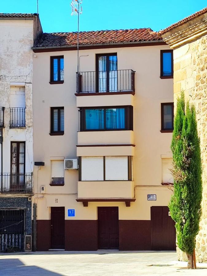 Apartamentos San Martin 플라센시아 외부 사진